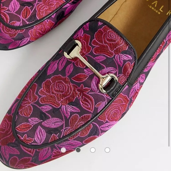 WALK London Jude Bar Loafers in Brocade - Picture 3 of 5